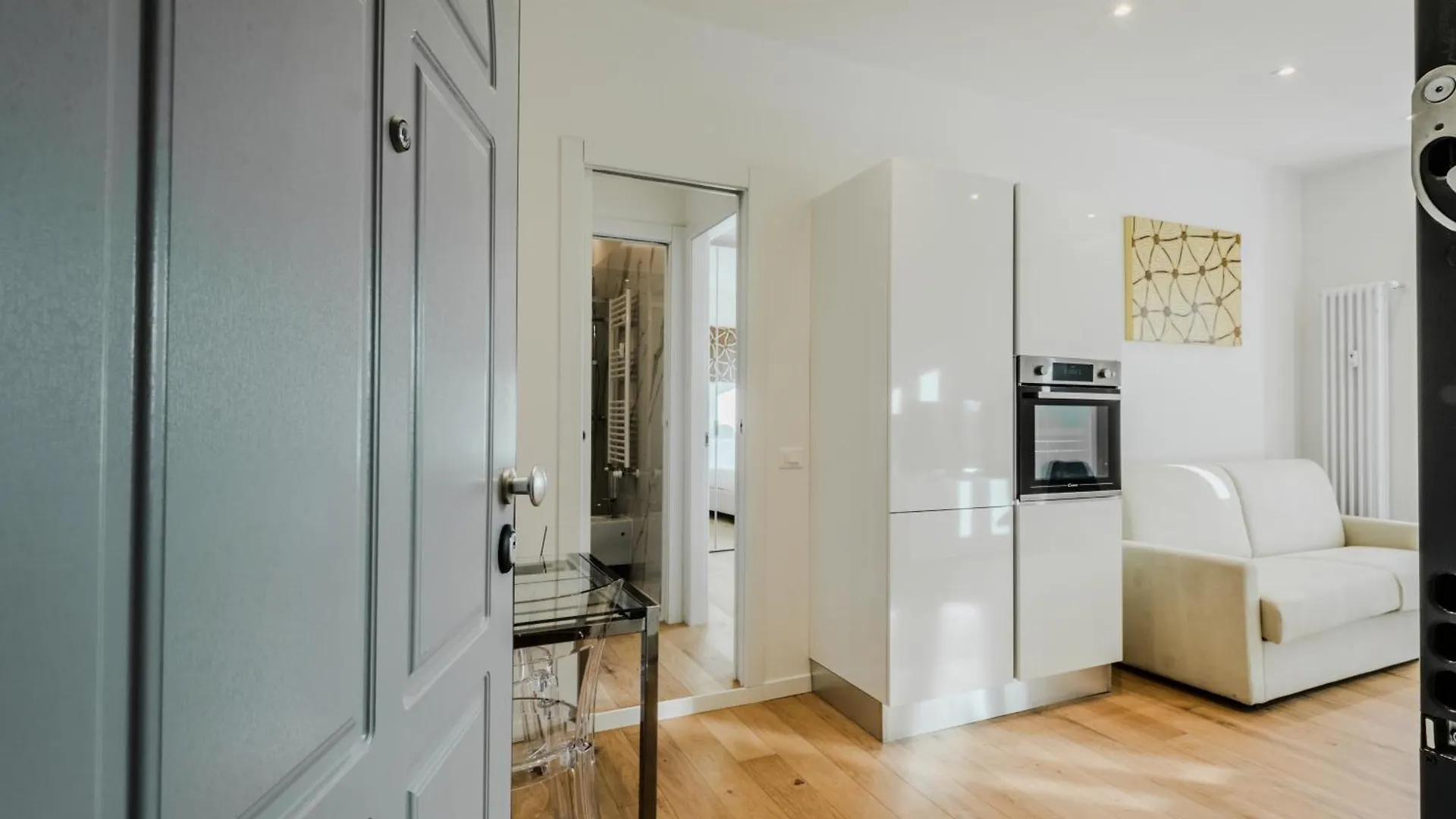 Naviglio White Bliss Apartment Milan
