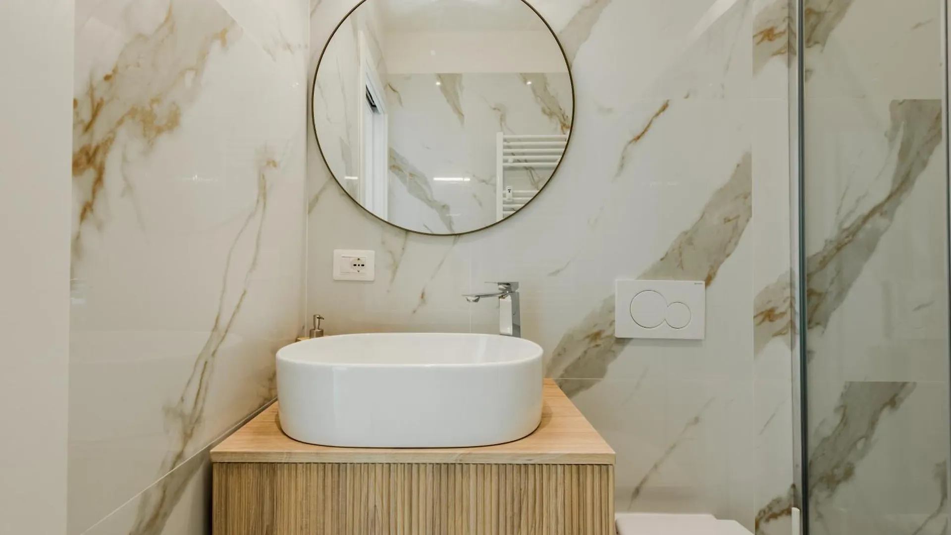 Naviglio White Bliss Apartment Milan